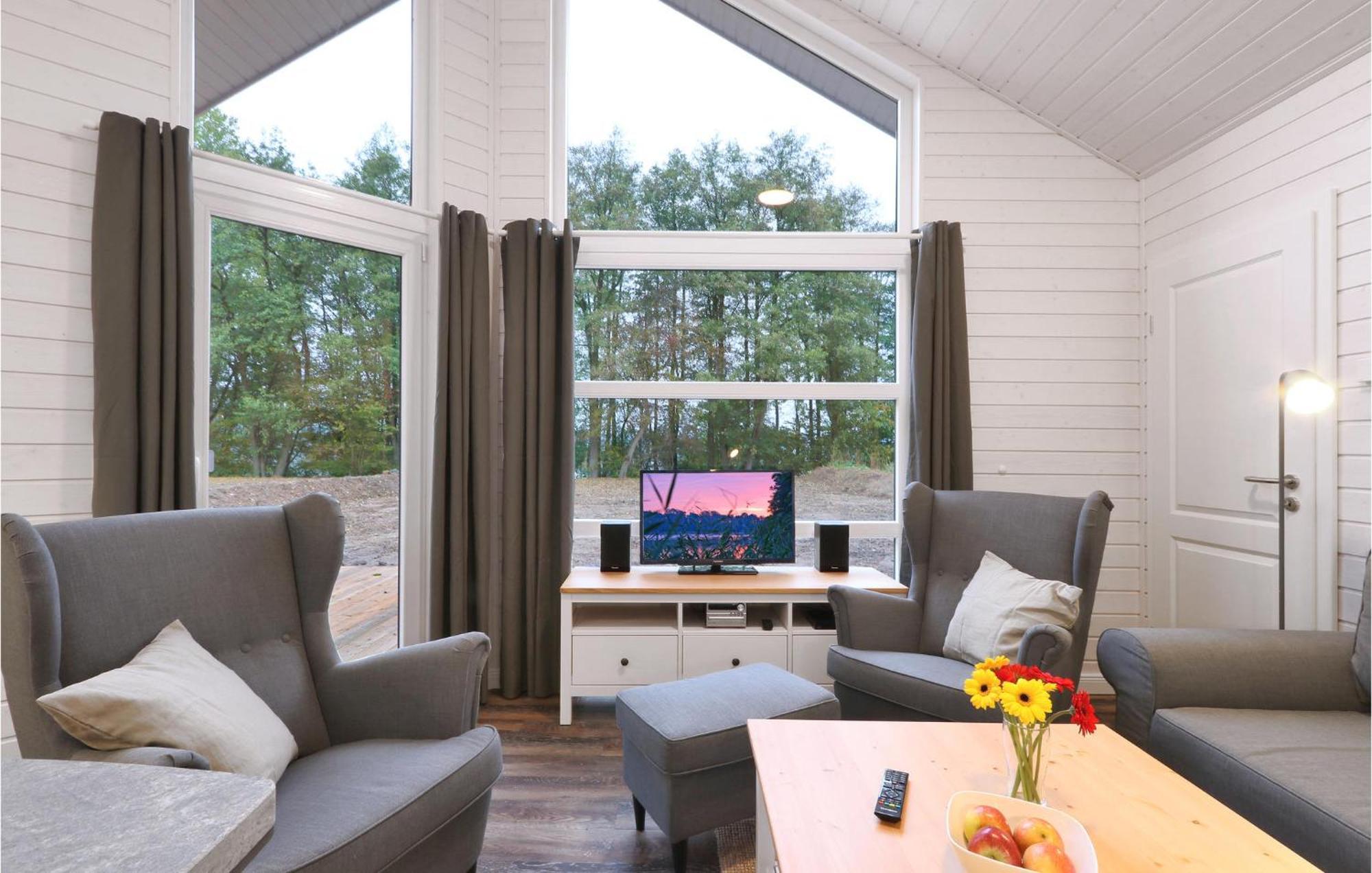 3 Bedroom Stunning Home In Krems Ii-Warderbrueck Gols Экстерьер фото